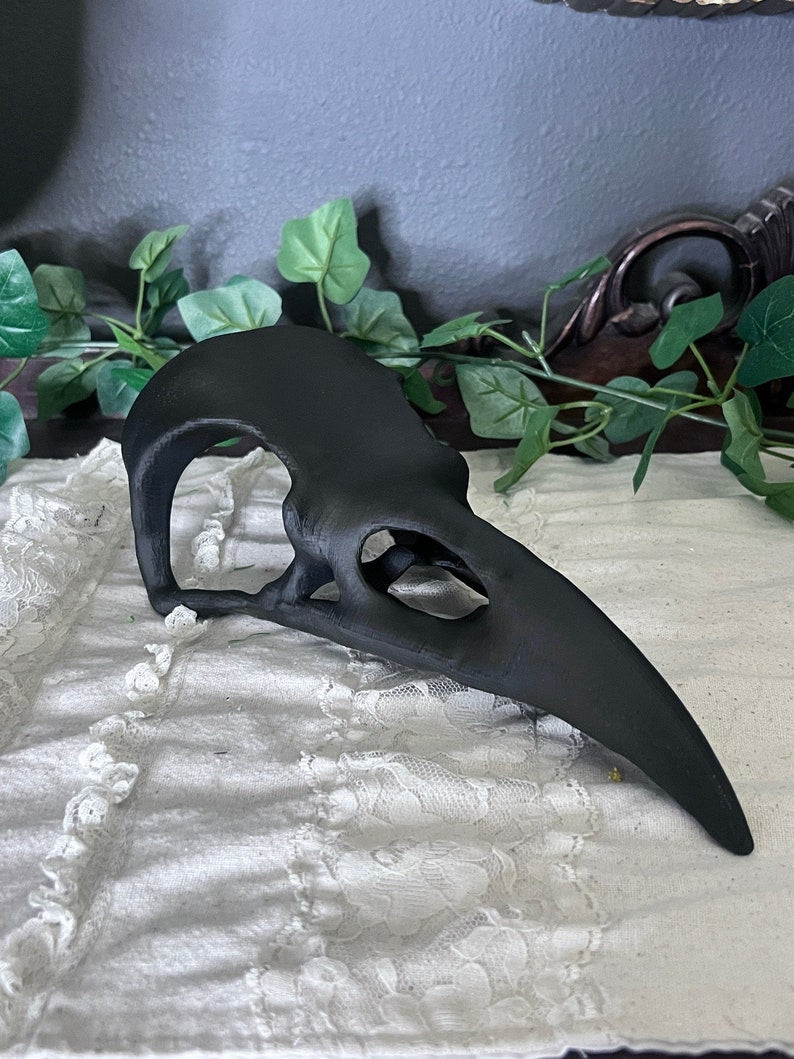 Gothic Raven Skull table top decor