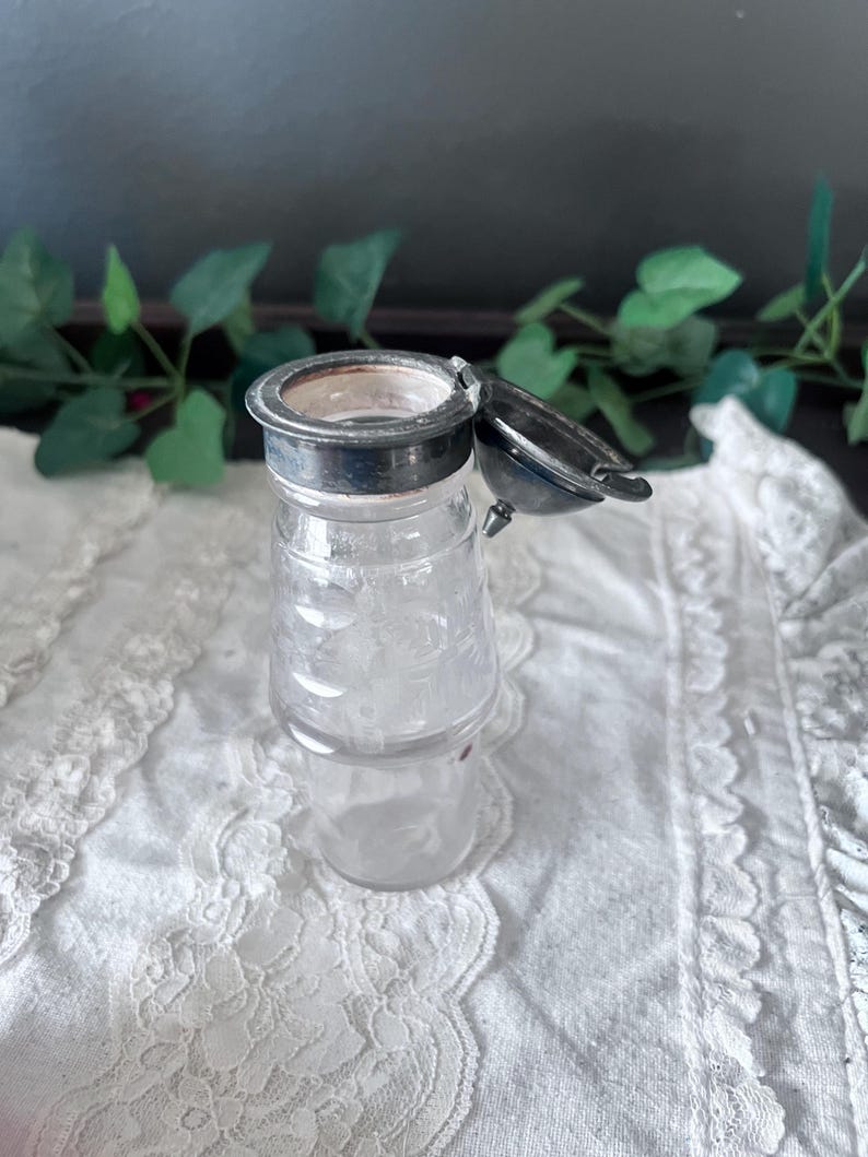 Antique Roger's Bros Silver Plated Condiment mustard dispenser