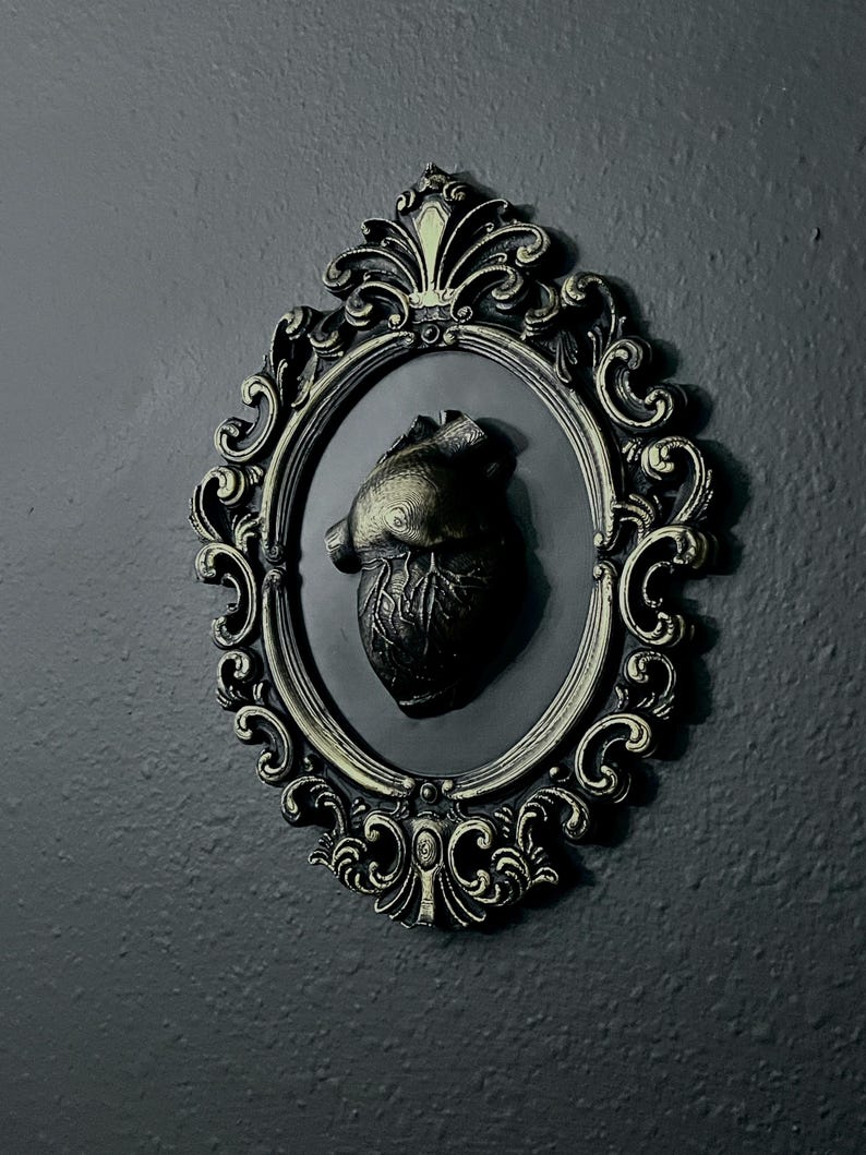 Gothic Solid Framed Heart wall decor