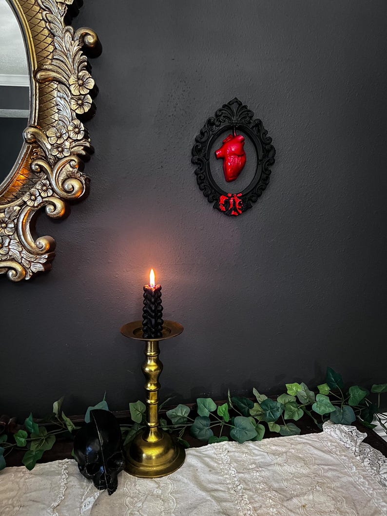 Gothic Framed Bleeding Hanging Heart wall decor
