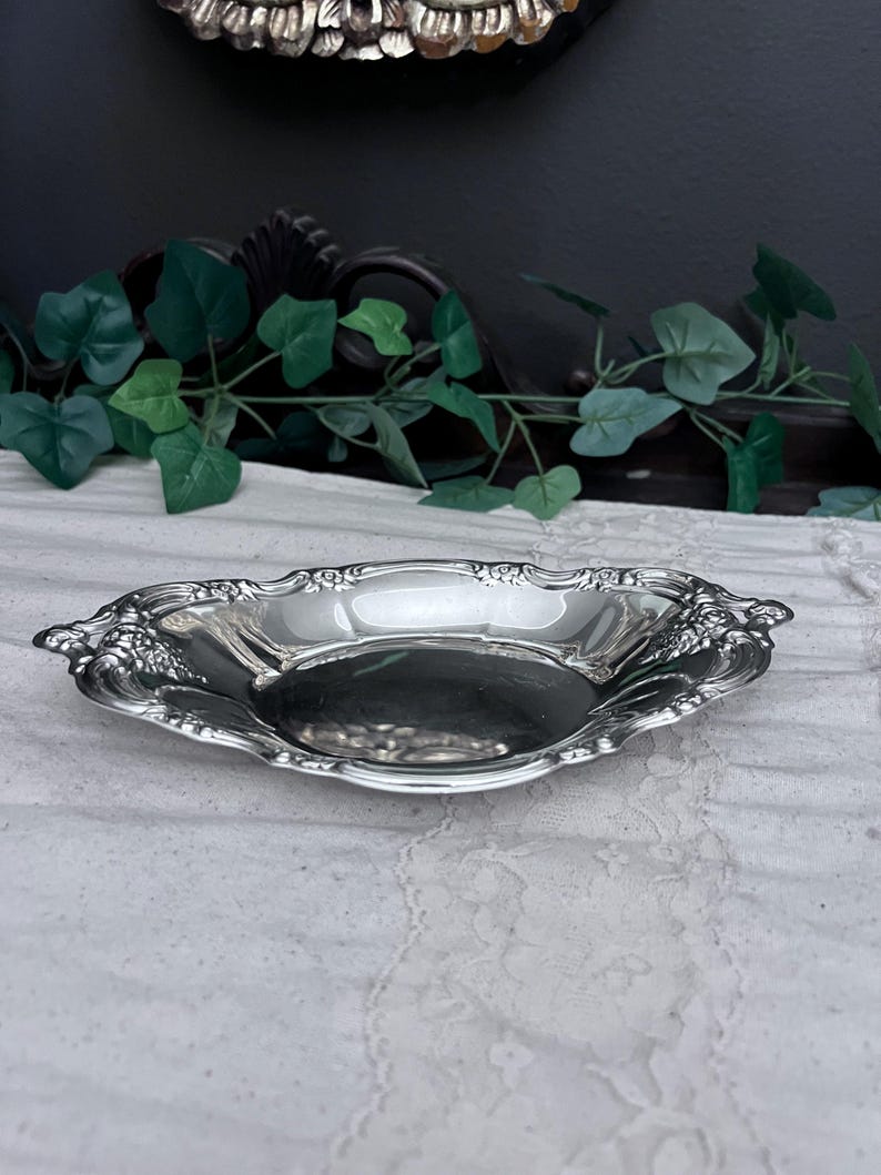 Vintage Community Victorian Ornate silver plated tray