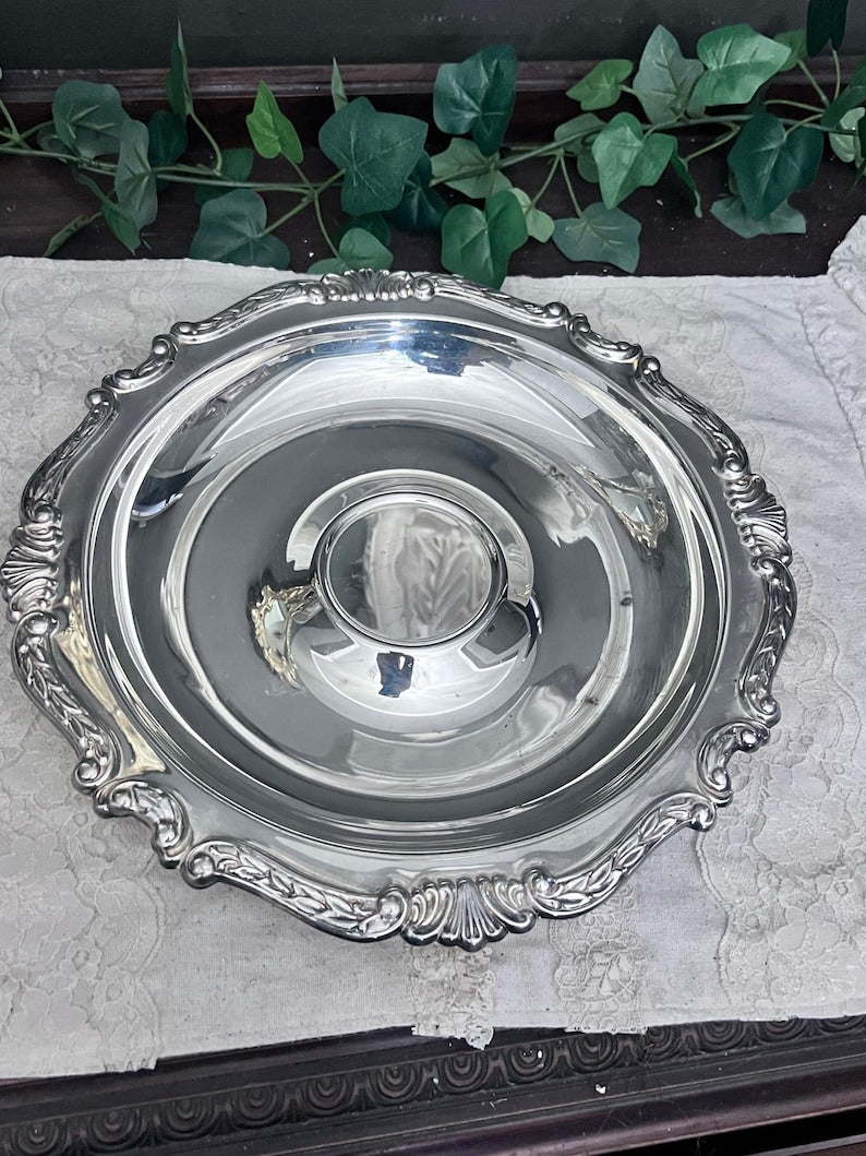 Vintage Sheridan Tauntan Silversmiths Silverplate Round Serving Tray 12”