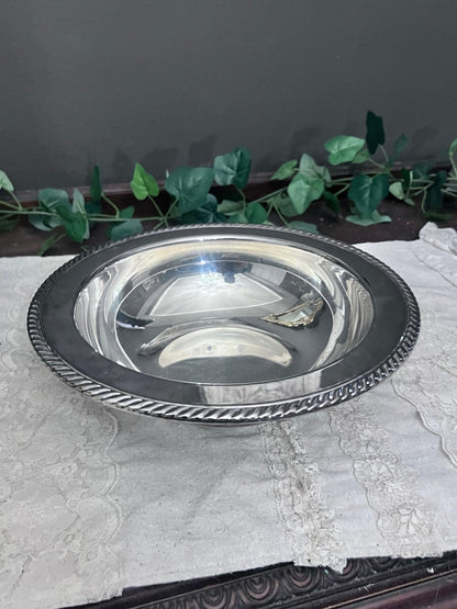 Vintage Oneida Silver plated serving Bowl 10.5"