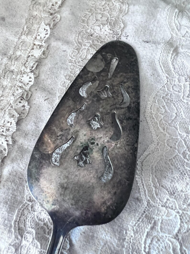 Vintage Silver Plate Cake Pie server