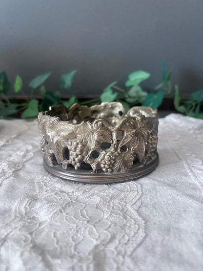 Vintage Brass Grapevine Andrea Sadek Wine Coaster Bottle Holder