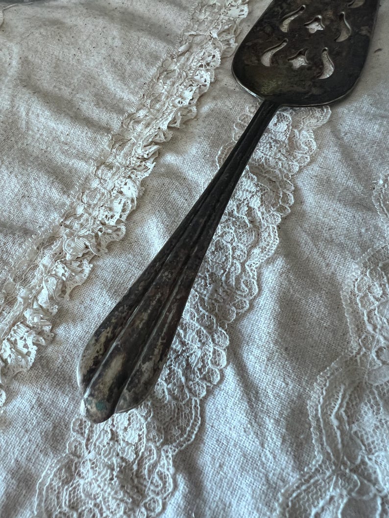 Vintage Silver Plate Cake Pie server
