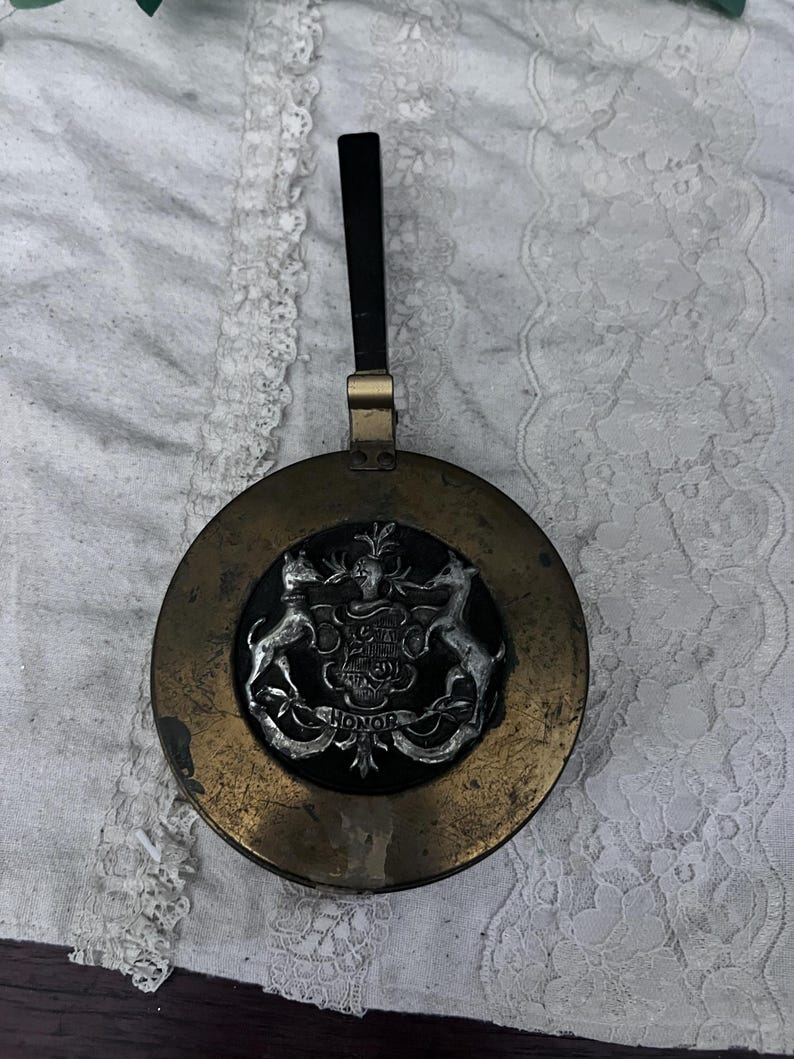 Vintage Crumb Catcher Gold Tone HONOR Heraldic Crest