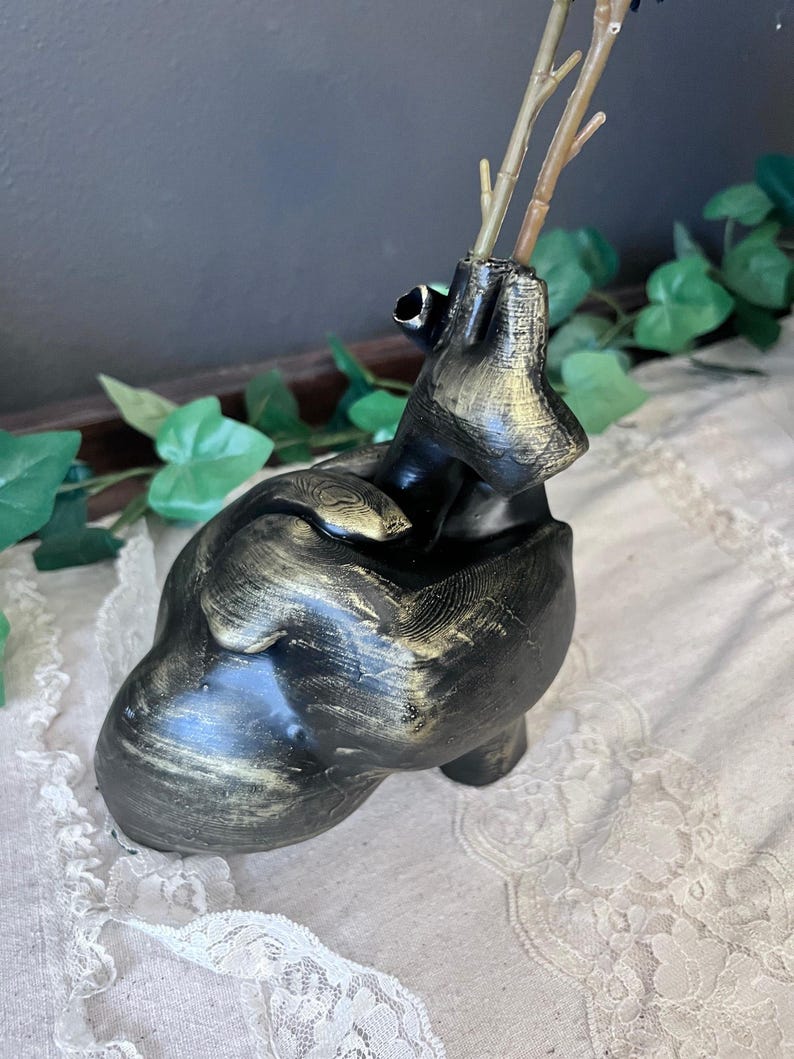 Anatomical Heart Shaped Vase decor Black and Gold