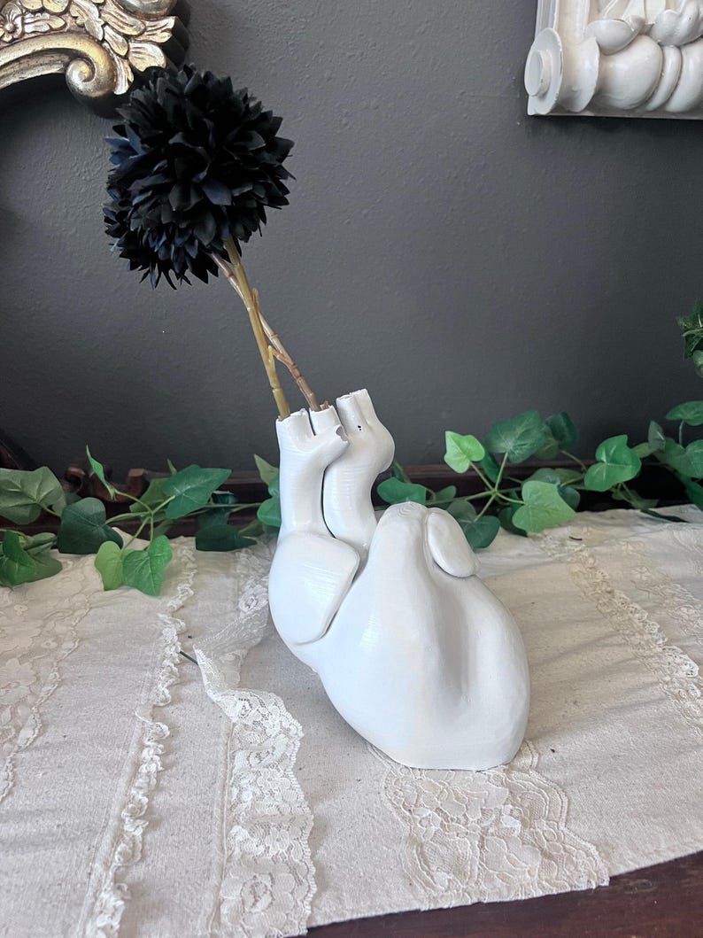 Anatomical Heart Shaped Vase decor White Gothic Creepy