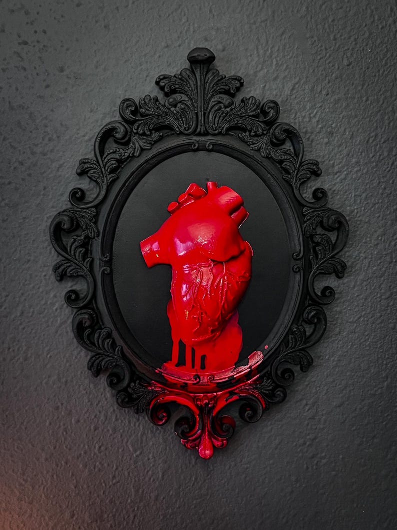 Gothic Solid Framed Bleeding Heart wall decor