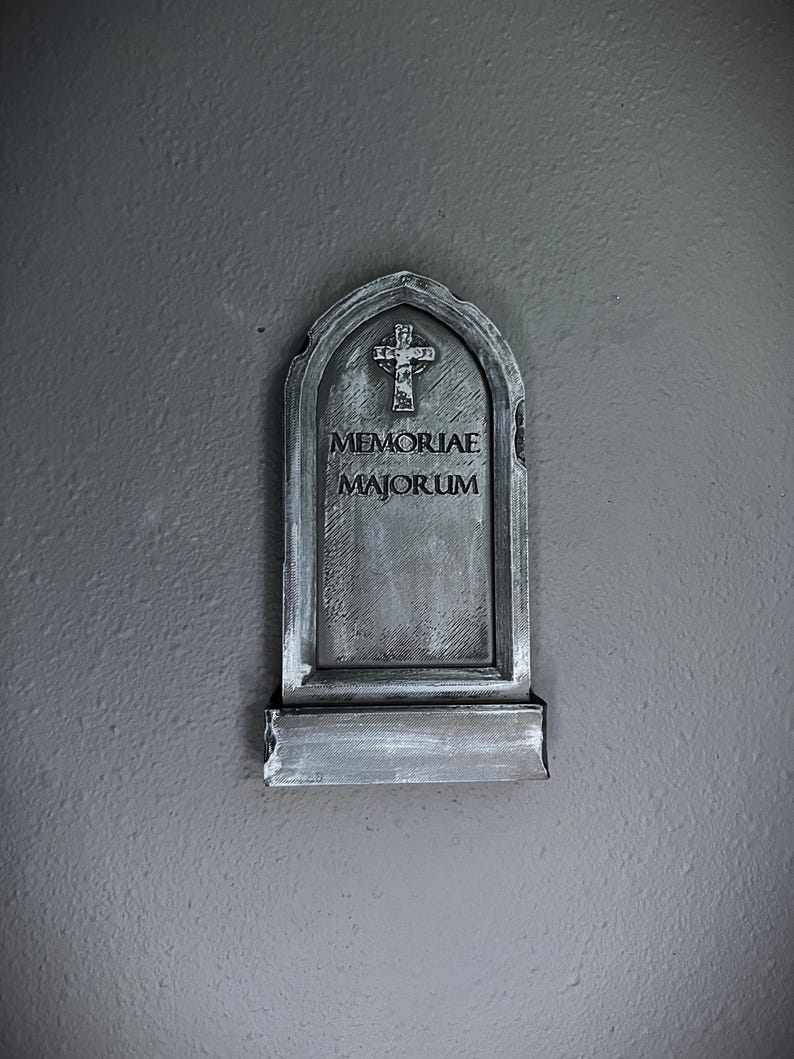 Gothic "Memoriae Majorum" Tombstone Wall Hanging