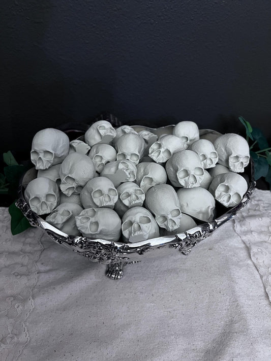 Lot of 20 Realistic Mini Skulls