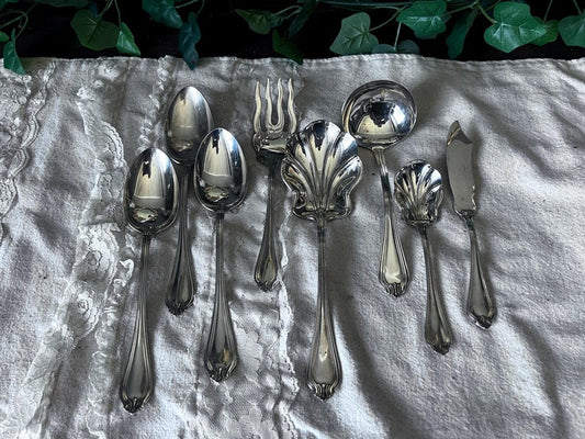 International American Silverware set of 8