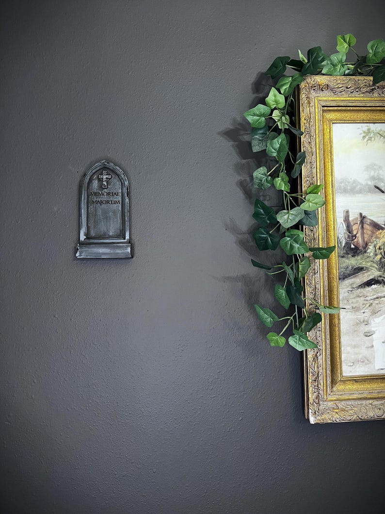 Gothic "Memoriae Majorum" Tombstone Wall Hanging