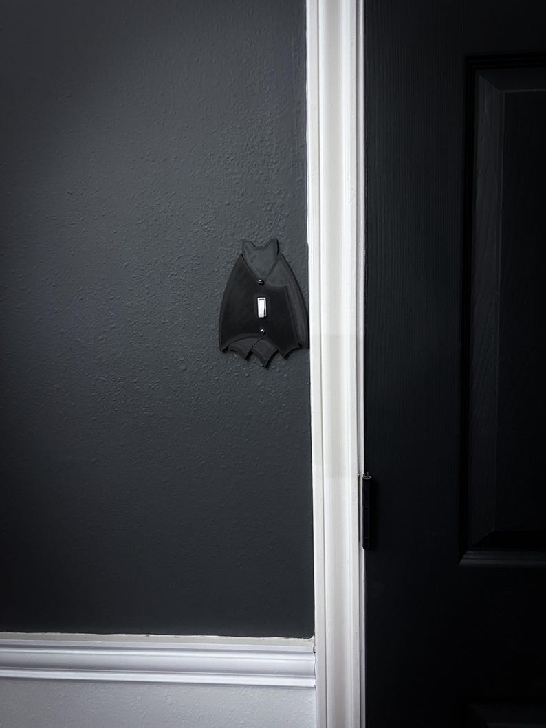 Hanging Bat Shaped toggle Light Switch Cover