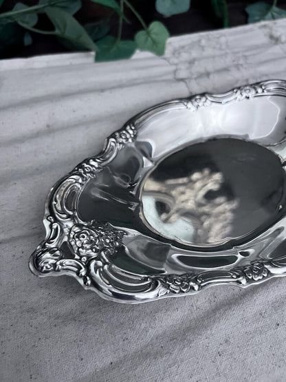 Vintage Community Victorian Ornate silver plated tray