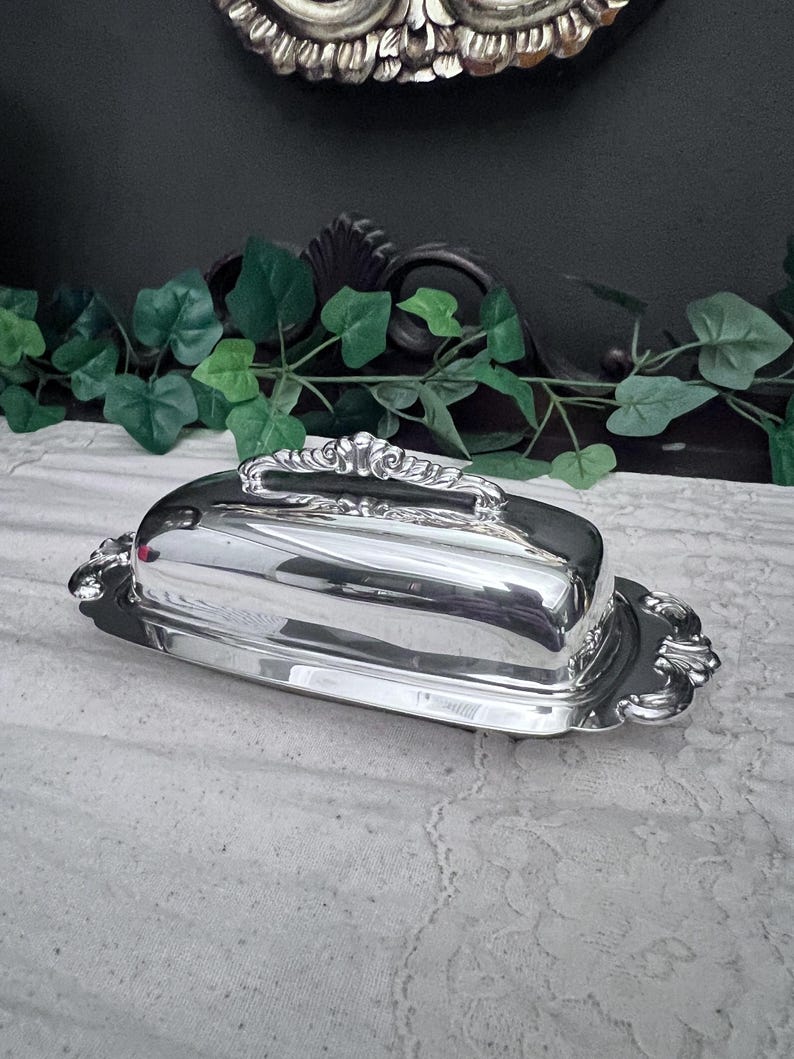 Vintage Towle Silverplated Butter Dish EP 2810