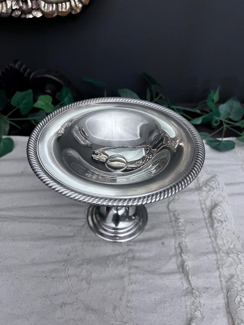 Vintage WM Rogers Pedestal Candy Serving Bowl