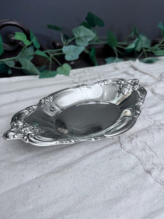 Vintage Community Victorian Ornate silver plated tray