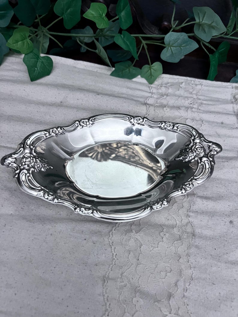 Vintage Community Victorian Ornate silver plated tray